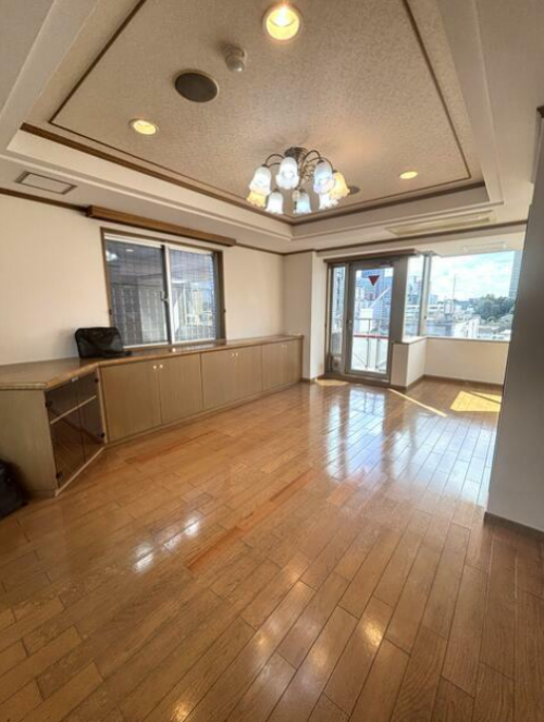 ARS(アース)ビル ８F